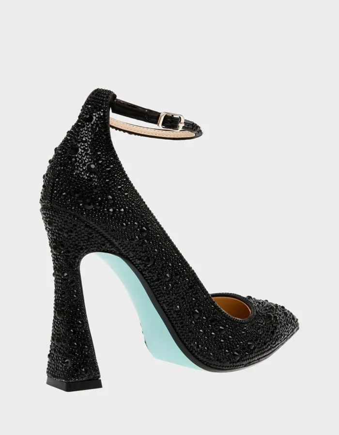 Betsey Johnson Women RAMSY BLACK Black