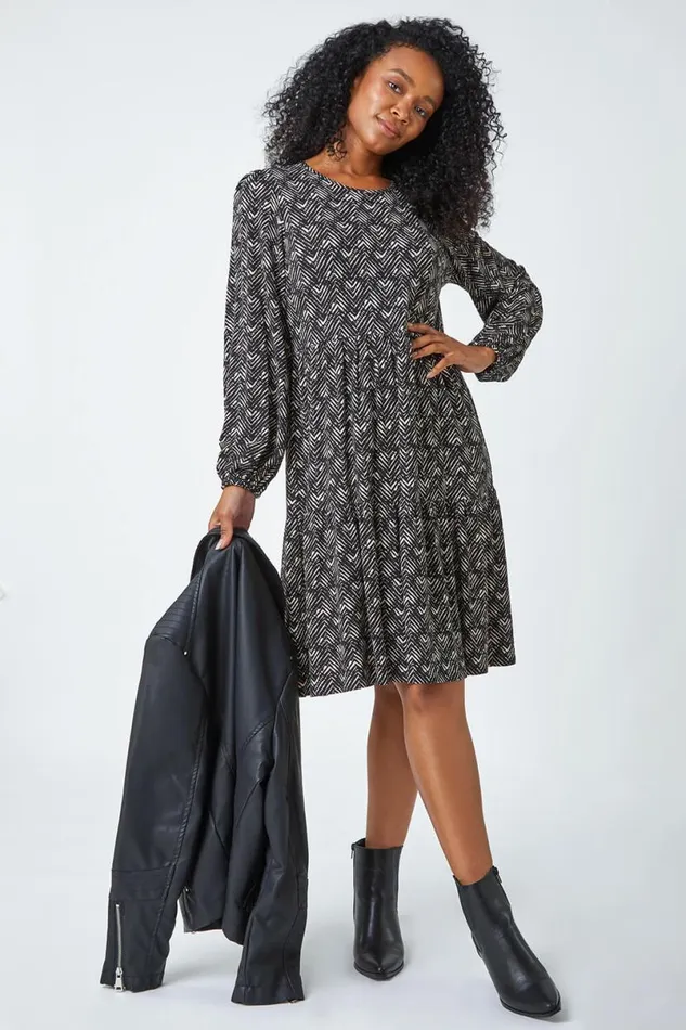 Black Petite Geometric Print Tiered Stretch Dress Women Roman Dresses