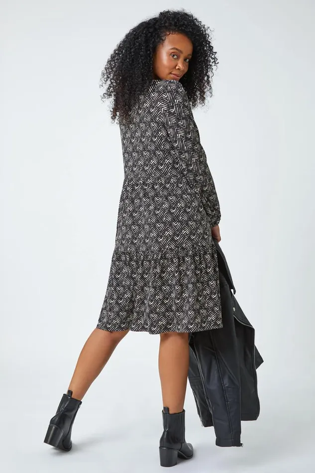 Black Petite Geometric Print Tiered Stretch Dress Women Roman Dresses