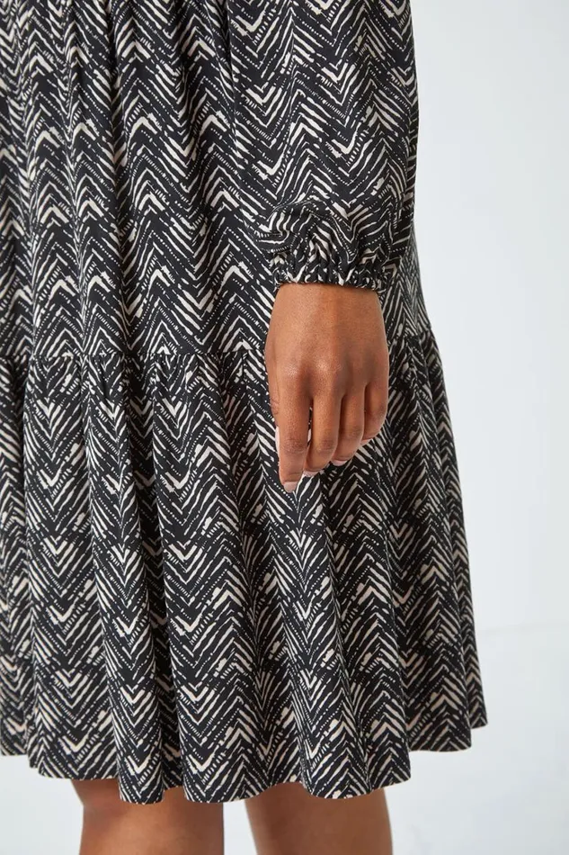 Black Petite Geometric Print Tiered Stretch Dress Women Roman Dresses