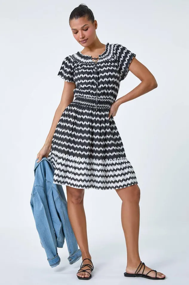 Black Zig Zag Border Print Shirred Dress Women Roman Dresses