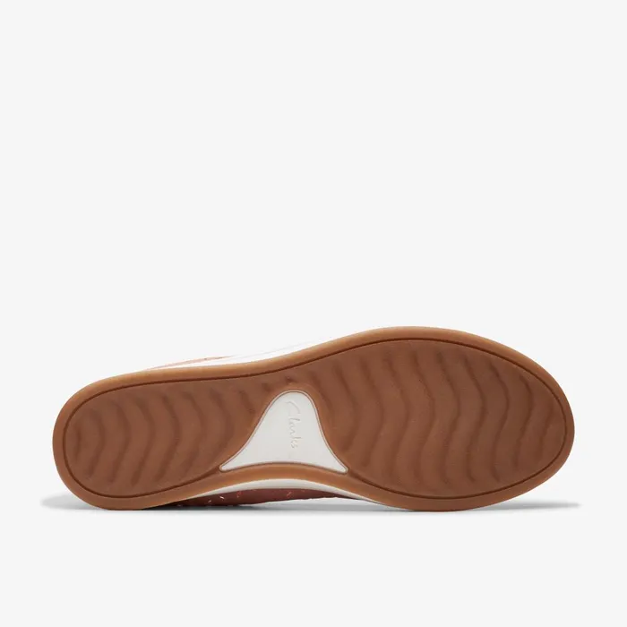 Breeze Roam Peach Women Clarks Flats