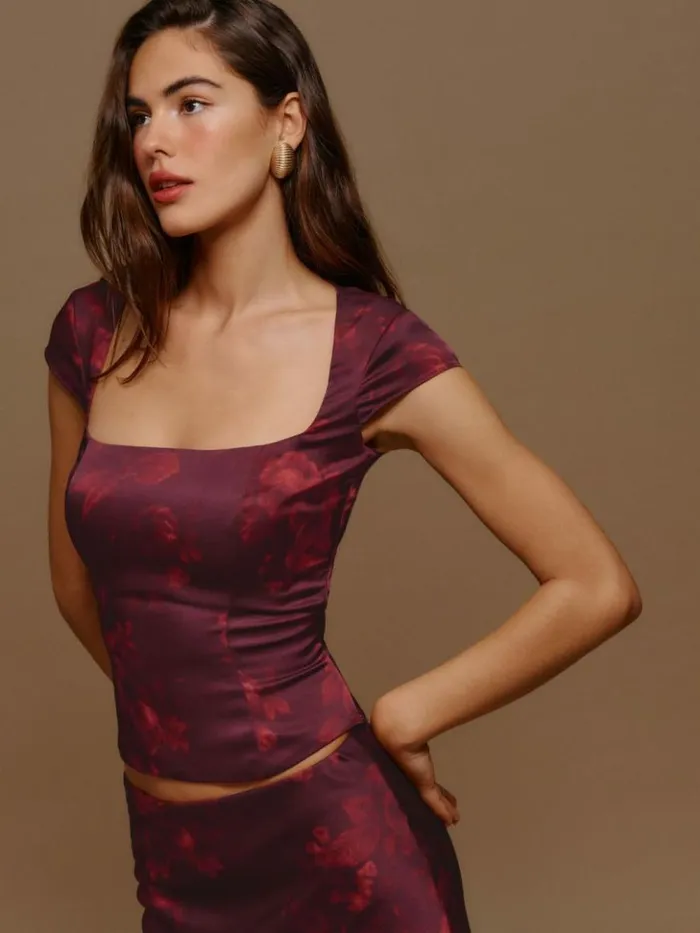 Clothing The Reformation Cora Satin Top Sanguine