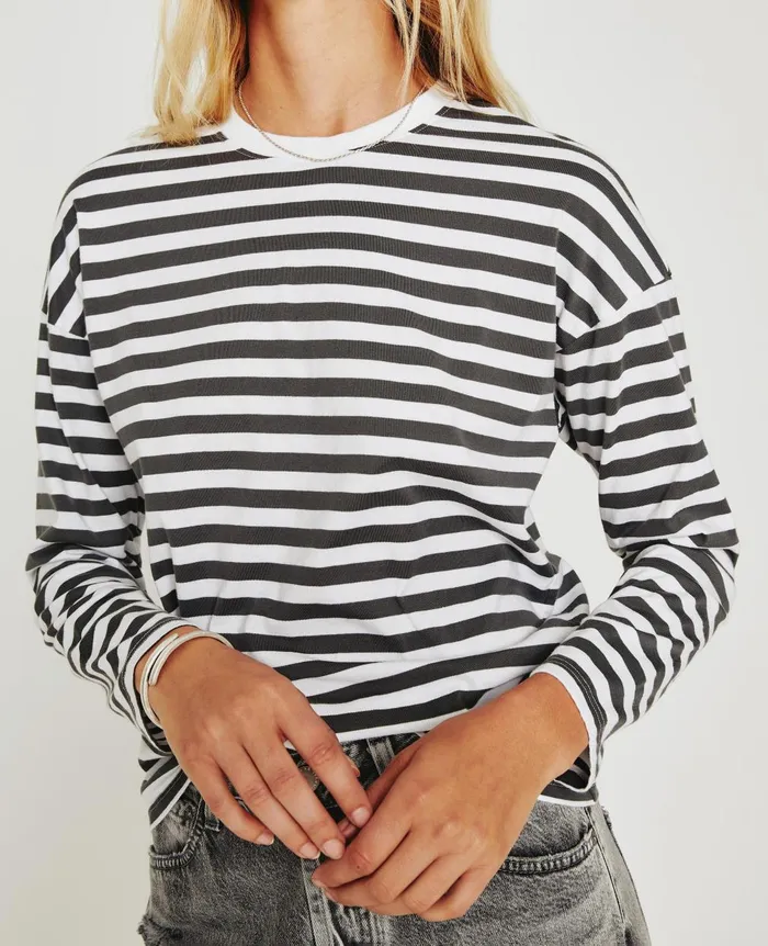 Fay LS Crew True Whitefolkestone Grey Women AG Jeans Tees and Tanks Fay LS Crew True Whitefolkestone Grey Women AG Jeans Tees and Tanks