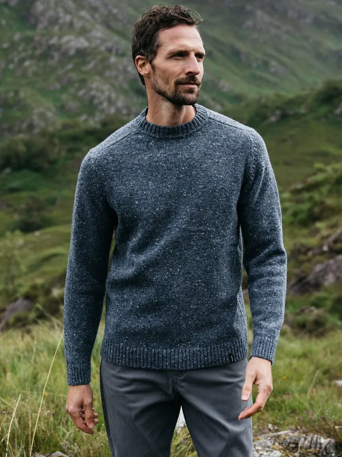 Finisterre Knitwear Men Furlong Crew Sweater Indigo Blue