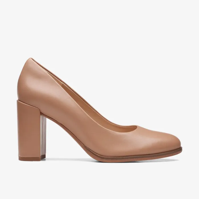 Freva 85 Court Praline Leather Women Clarks Heels and Pumps