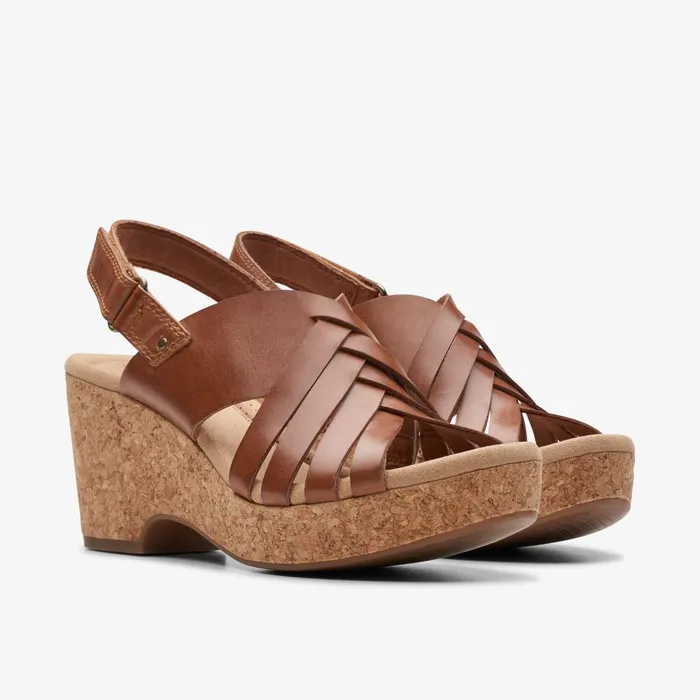 Giselle Ivy Tan Leather Women Clarks Sandals and Flip Flops