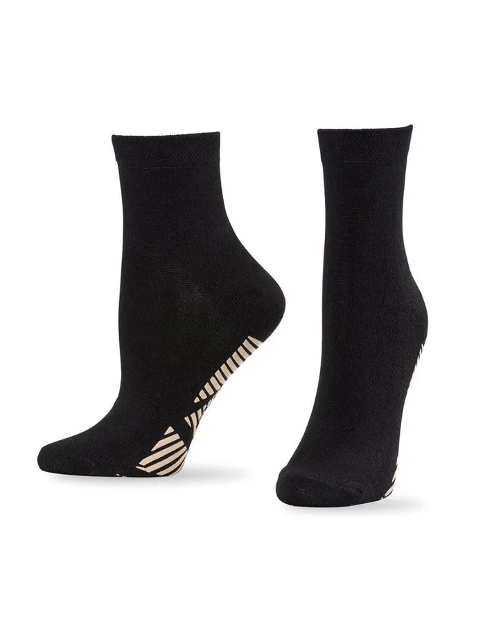 Hue Putzing Around Gripper Anklet Black Women Cozy