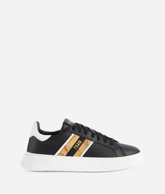 Man Sneakers and Ankle Boots Alviero Martini Smooth Leather Sneakers With Lateral Band In Geo Classic Black Man Sneakers and Ankle Boots Alviero Martini Smooth Leather Sneakers With Lateral Band In Geo Classic Black