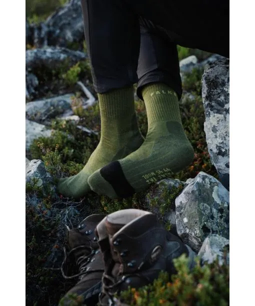 Men TK2 Explore Wool Men Trekking Socks Dark Brown FALKE Hiking Socks