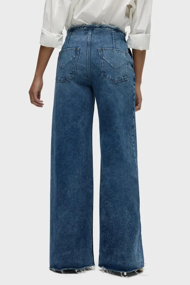 Petite Inseams Women Hudson Jeans James HighRise Darted Wide Leg Petite Jean Mallorca Petite Inseams Women Hudson Jeans James HighRise Darted Wide Leg Petite Jean Mallorca