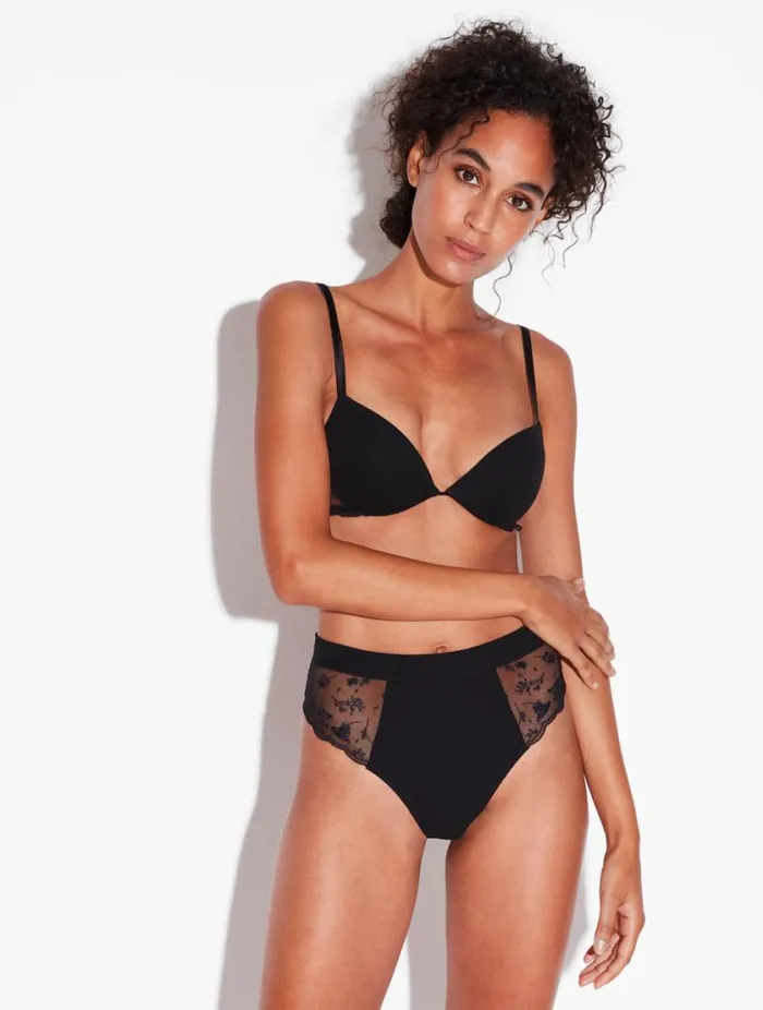 Push Up Bra In Onyx With Embroidered Tulle Lingerie La Perla Padded