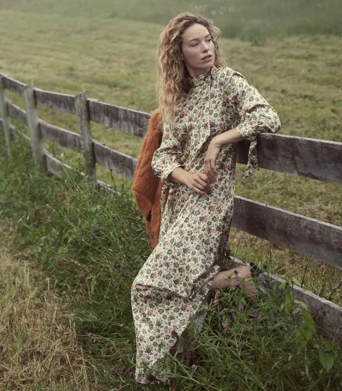 Shop ALDA DRESS Ivory Mulberry Vine Floral DEN Dresses
