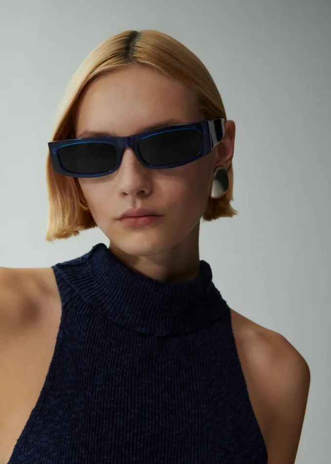 Shop Magda Butrym Eyewear Rectangular Sunglasses In Blue Shop Magda Butrym Eyewear Rectangular Sunglasses In Blue