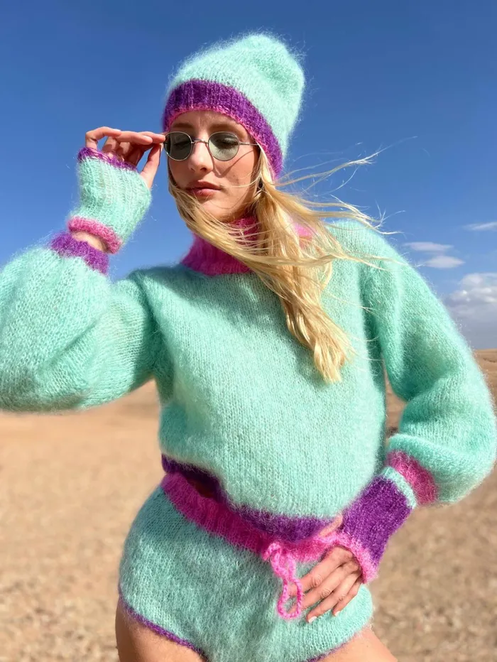 Sweaters Women Rose Carmine SWEATER HIGHNECK COLORBLOCK AQUA