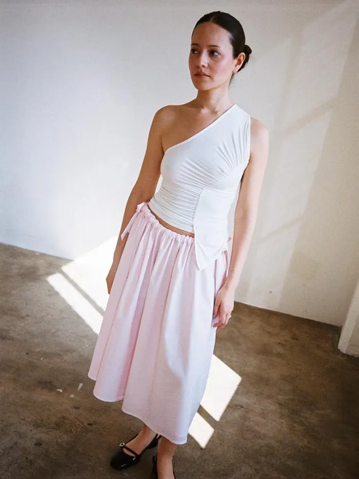 Tops Shop Lisa Says Gah Sakae One Shoulder Top