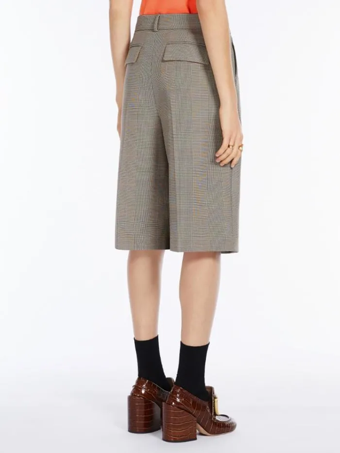 Woman Bermudas In Prince Of Wales Check Fabric Beige Golden Maxmara Trousers Woman Bermudas In Prince Of Wales Check Fabric Beige Golden Maxmara Trousers