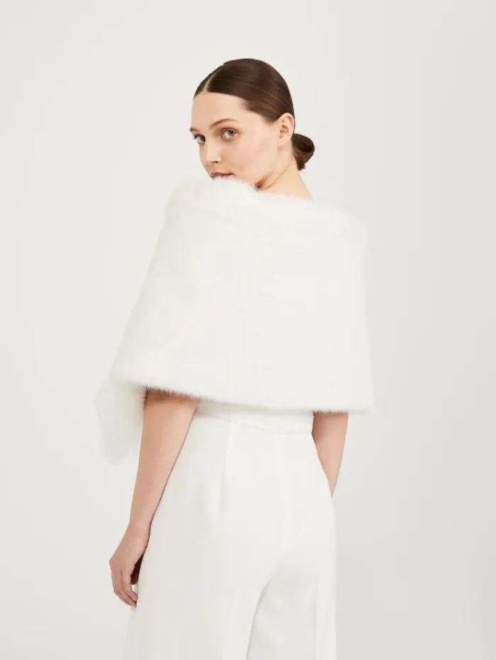 Woman Mink Effect Faux Fur Shawl White Maxmara Bridal Accessories Woman Mink Effect Faux Fur Shawl White Maxmara Bridal Accessories