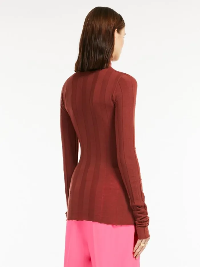 Woman Stretch Wool Mock Poloneck Sweater Brick Red Maxmara Knitwear And Sweatshirts Woman Stretch Wool Mock Poloneck Sweater Brick Red Maxmara Knitwear And Sweatshirts