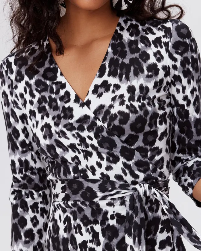 Women Julian Silk Jersey Wrap Dress Heritage Snow Cheetah DVF Dresses Women Julian Silk Jersey Wrap Dress Heritage Snow Cheetah DVF Dresses