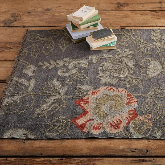 Women Moon Garden Kilim Rug Gray Sundance Catalog Rugs Women Moon Garden Kilim Rug Gray Sundance Catalog Rugs