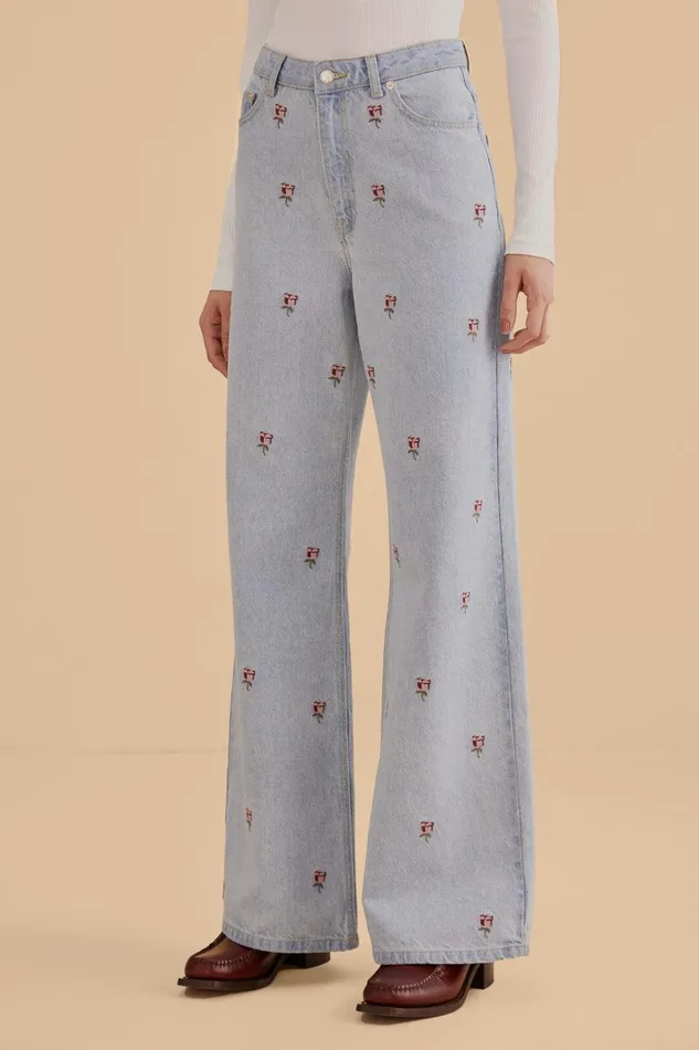 Women Rose Embroidered Denim Pants Denim FARM Rio Pants Women Rose Embroidered Denim Pants Denim FARM Rio Pants